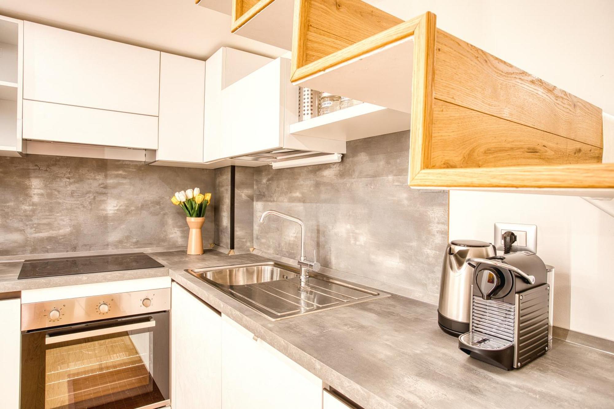 Walk To Navigli - Via Gola - 2 Bedrooms * Milaan